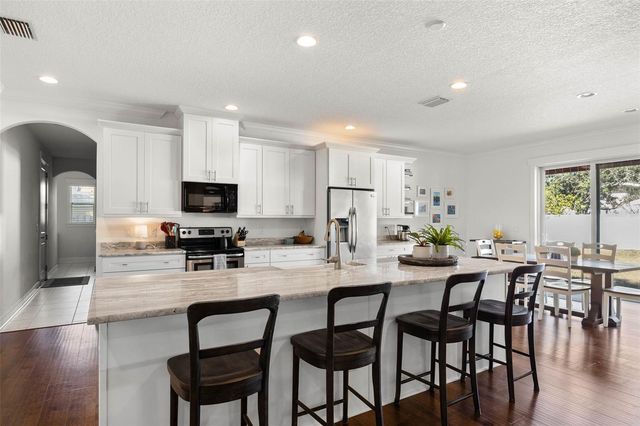 4005 W EL PRADO BOULEVARD, Tampa, FL 33629