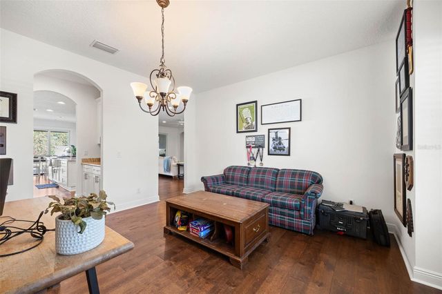 4005 W EL PRADO BOULEVARD, Tampa, FL 33629