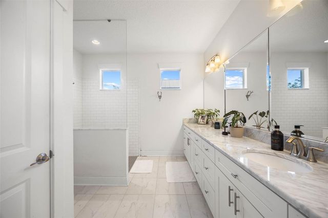 4005 W EL PRADO BOULEVARD, Tampa, FL 33629