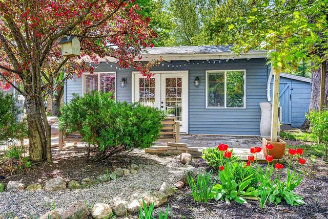 2425 BARBARA AVENUE, Appleton, WI 54915