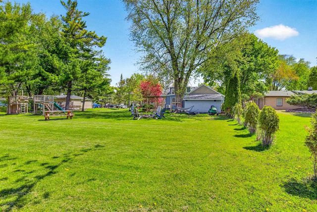 2425 BARBARA AVENUE, Appleton, WI 54915