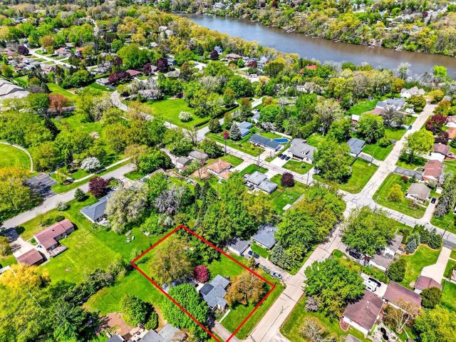 2425 BARBARA AVENUE, Appleton, WI 54915