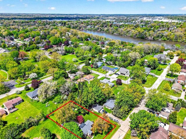 2425 BARBARA AVENUE, Appleton, WI 54915