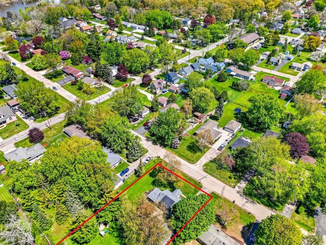 2425 BARBARA AVENUE, Appleton, WI 54915