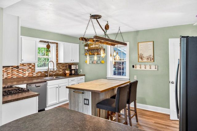 2425 BARBARA AVENUE, Appleton, WI 54915