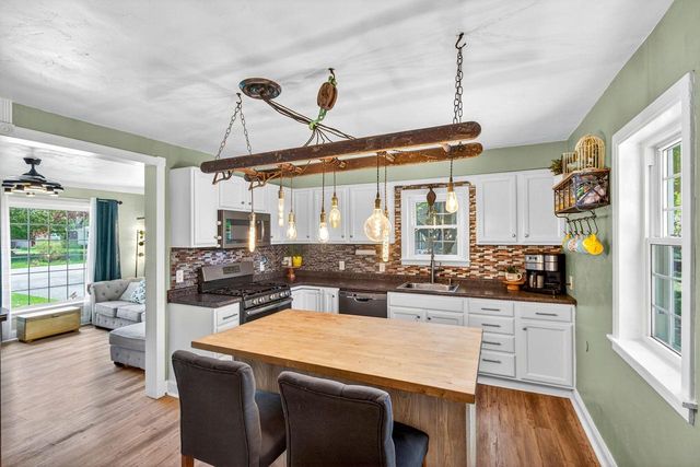 2425 BARBARA AVENUE, Appleton, WI 54915