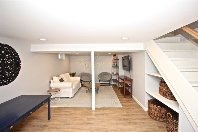 139 Coggeshall Avenue, Newport, RI 02840