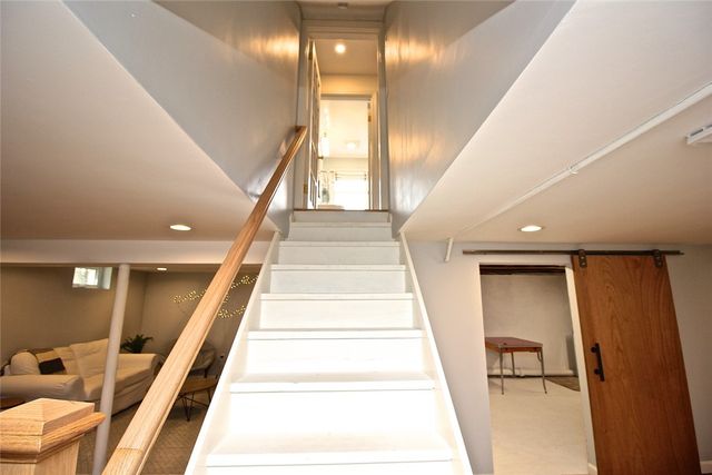 139 Coggeshall Avenue, Newport, RI 02840