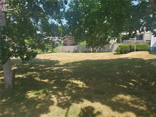 139 Coggeshall Avenue, Newport, RI 02840