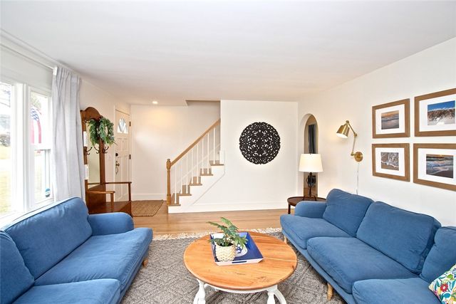 139 Coggeshall Avenue, Newport, RI 02840