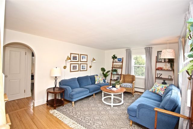 139 Coggeshall Avenue, Newport, RI 02840