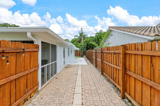 750 Heron Drive, Delray Beach, FL 33444