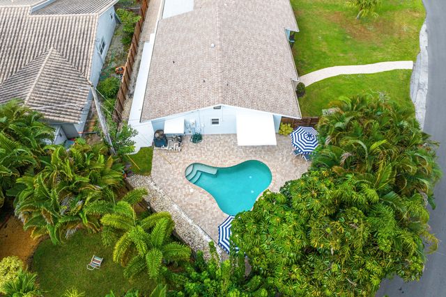 750 Heron Drive, Delray Beach, FL 33444