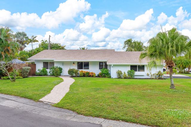 750 Heron Drive, Delray Beach, FL 33444