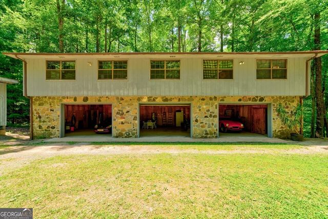 1127 Burch Branch Road, Hiawassee, GA 30546