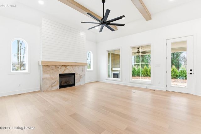 11 Springhouse Creek Ln, Louisville, KY 40245