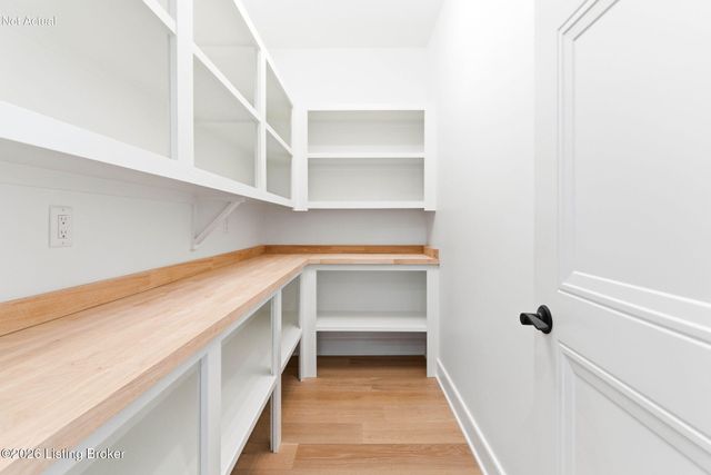 11 Springhouse Creek Ln, Louisville, KY 40245