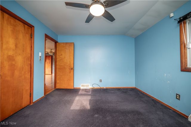 2101 Cherry Hill Avenue, Youngstown, OH 44509