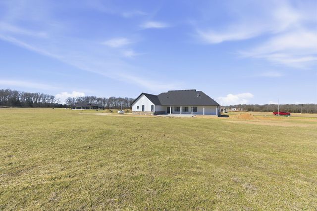 5402 N Seitz Avenue, Springfield, MO 65803