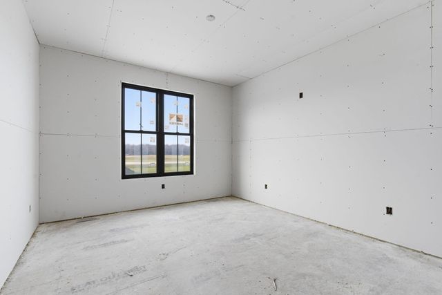 5402 N Setiz Avenue, Springfield, MO 65803