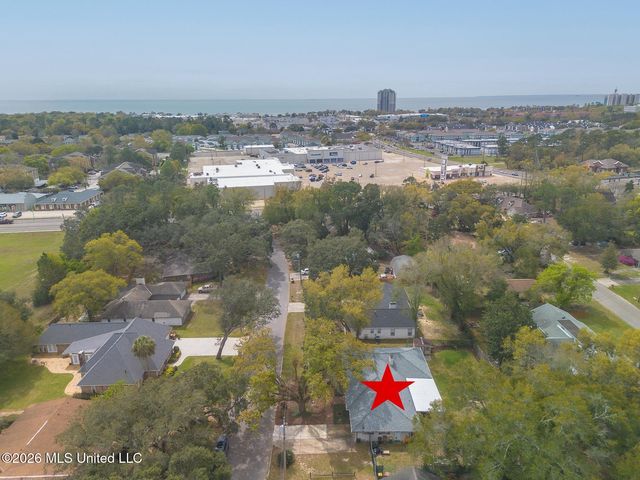 315 Fairview Drive, Biloxi, MS 39531