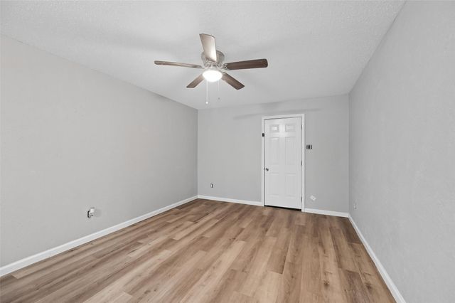 236 Ezekial Avenue, Dallas, TX 75217