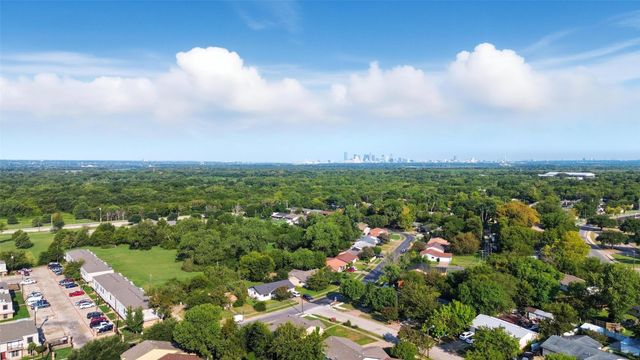 236 Ezekial Avenue, Dallas, TX 75217