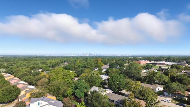 236 Ezekial Avenue, Dallas, TX 75217