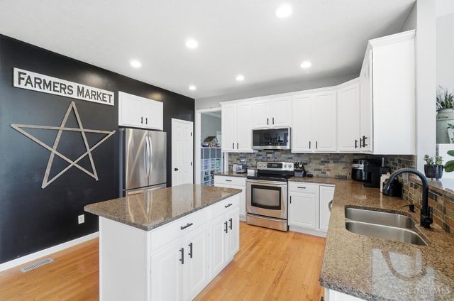 30 Martin Lane, Springboro, OH 45066