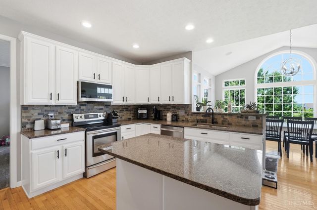 30 Martin Lane, Springboro, OH 45066