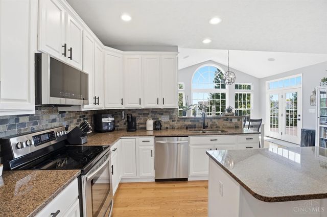 30 Martin Lane, Springboro, OH 45066