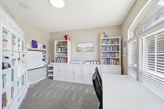 30 Martin Lane, Springboro, OH 45066