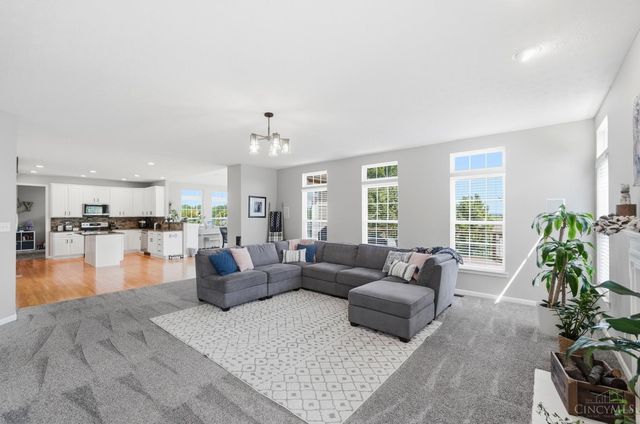 30 Martin Lane, Springboro, OH 45066