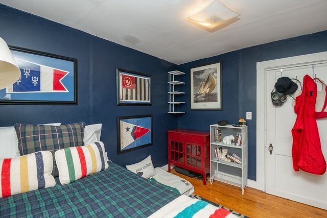 21 Park Street, Hamilton, MA 01982