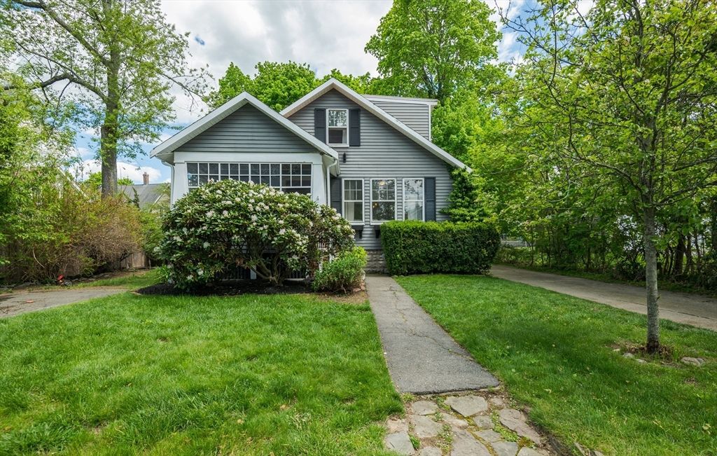 21 Park Street, Hamilton, MA 01982