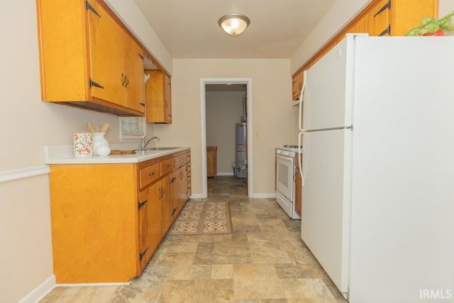 1330 Green Meadow Road, Evansville, IN 47715