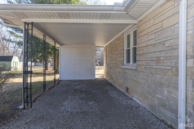 1330 Green Meadow Road, Evansville, IN 47715