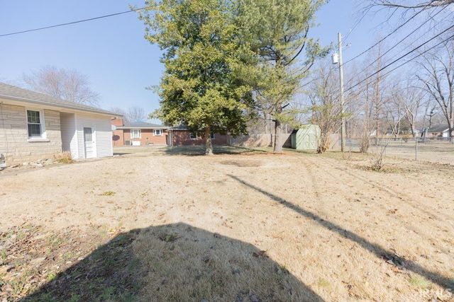 1330 Green Meadow Road, Evansville, IN 47715