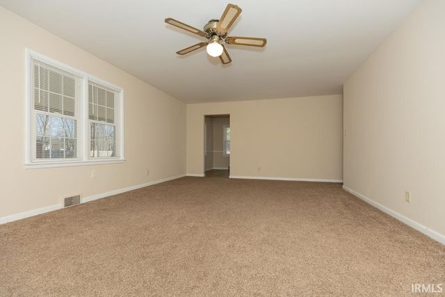 1330 Green Meadow Road, Evansville, IN 47715