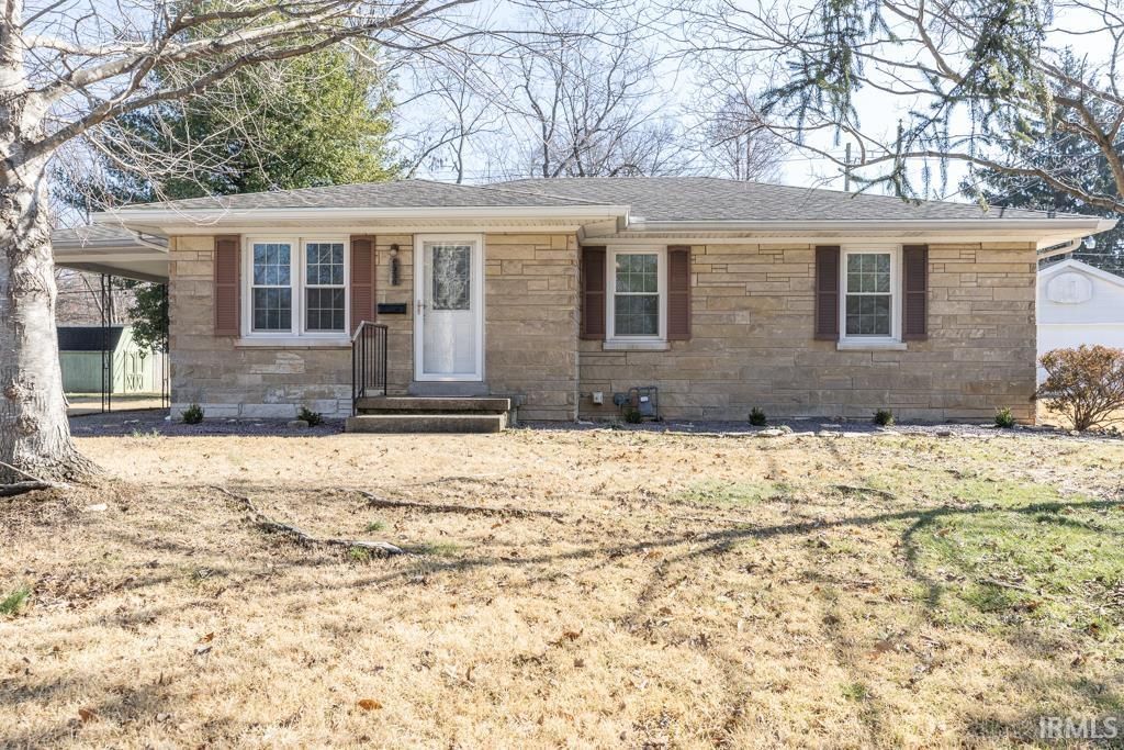 1330 Green Meadow Road, Evansville, IN 47715