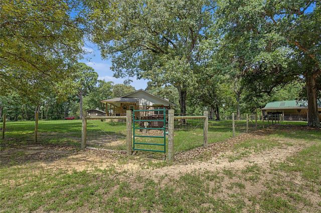 5291 Fm 1374 Road, Huntsville, TX 77340