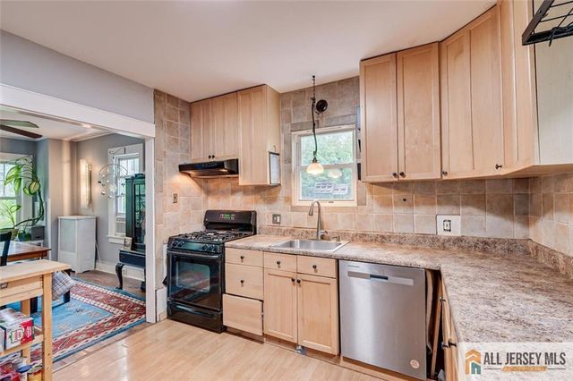 111 Johnson Street, Highland Park, NJ 08904