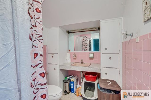 111 Johnson Street, Highland Park, NJ 08904