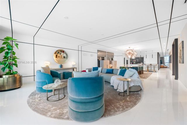 300 Biscayne Blvd Way 5104, Miami, FL 33131