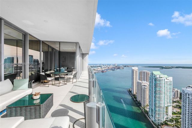 300 Biscayne Blvd Way 5104, Miami, FL 33131
