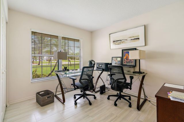 12122 78th Place N, West Palm Beach, FL 33412