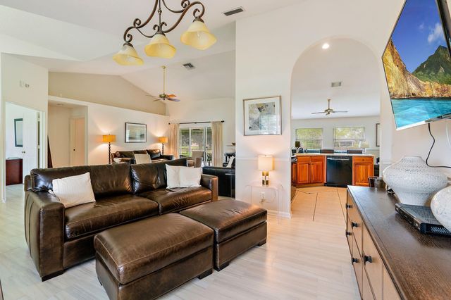 12122 78th Place N, West Palm Beach, FL 33412