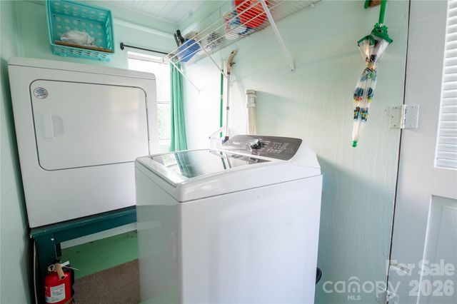 302 Park Avenue, Mount Holly, NC 28120