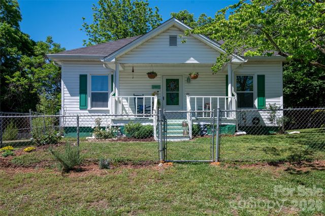 302 Park Avenue, Mount Holly, NC 28120