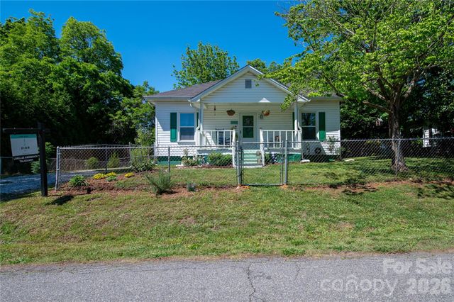 302 Park Avenue, Mount Holly, NC 28120